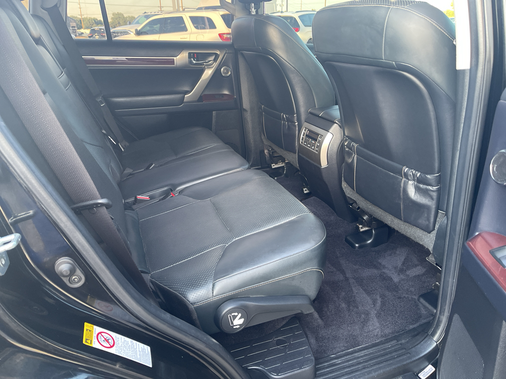 2019 Lexus GX 460 Luxury photo 24