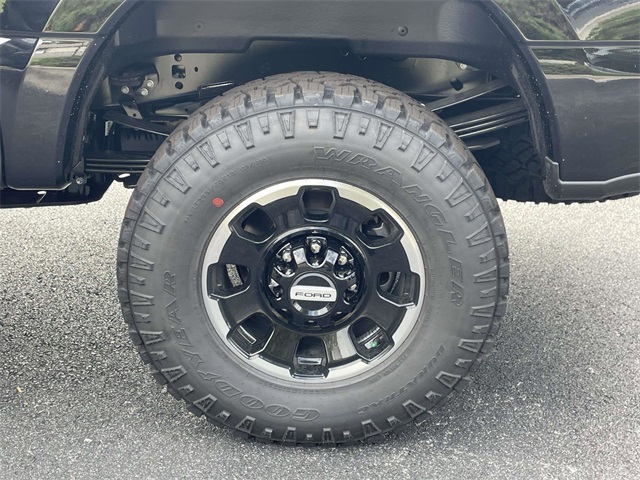 2026 Ford F-250 Lariat photo 2