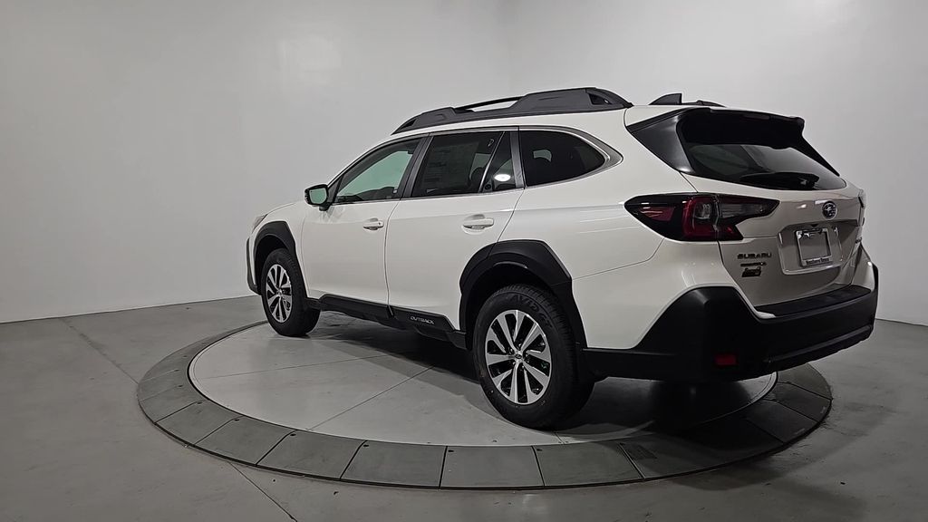 2025 Subaru Outback Premium photo 3