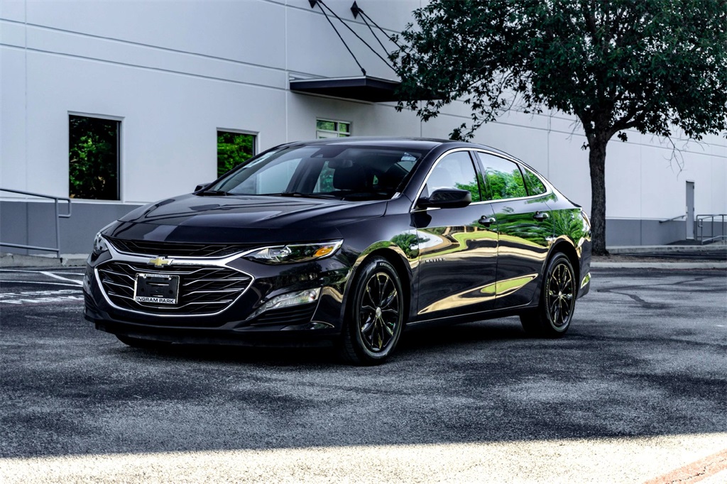 2025 Chevrolet Malibu 1LT photo 9