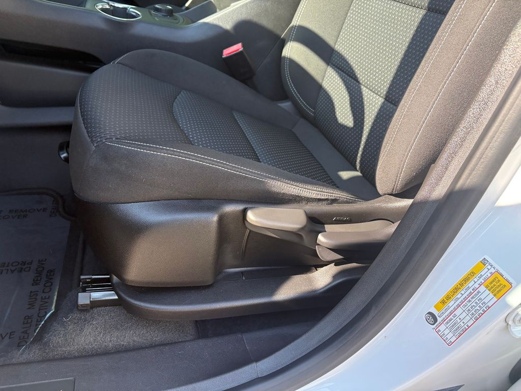 2022 Gmc Terrain SLE photo 14