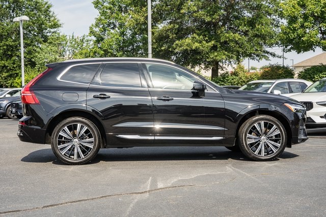 2023 Volvo XC60 Plus photo 2