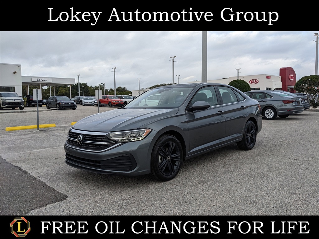 2024 Volkswagen Jetta SE's photo