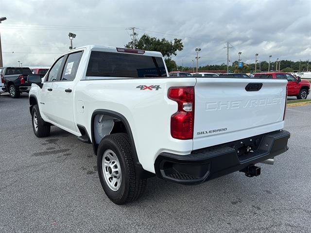 2025 Chevrolet Silverado 2500HD photo 3
