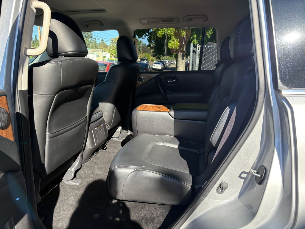 2022 Nissan Armada SL photo 25