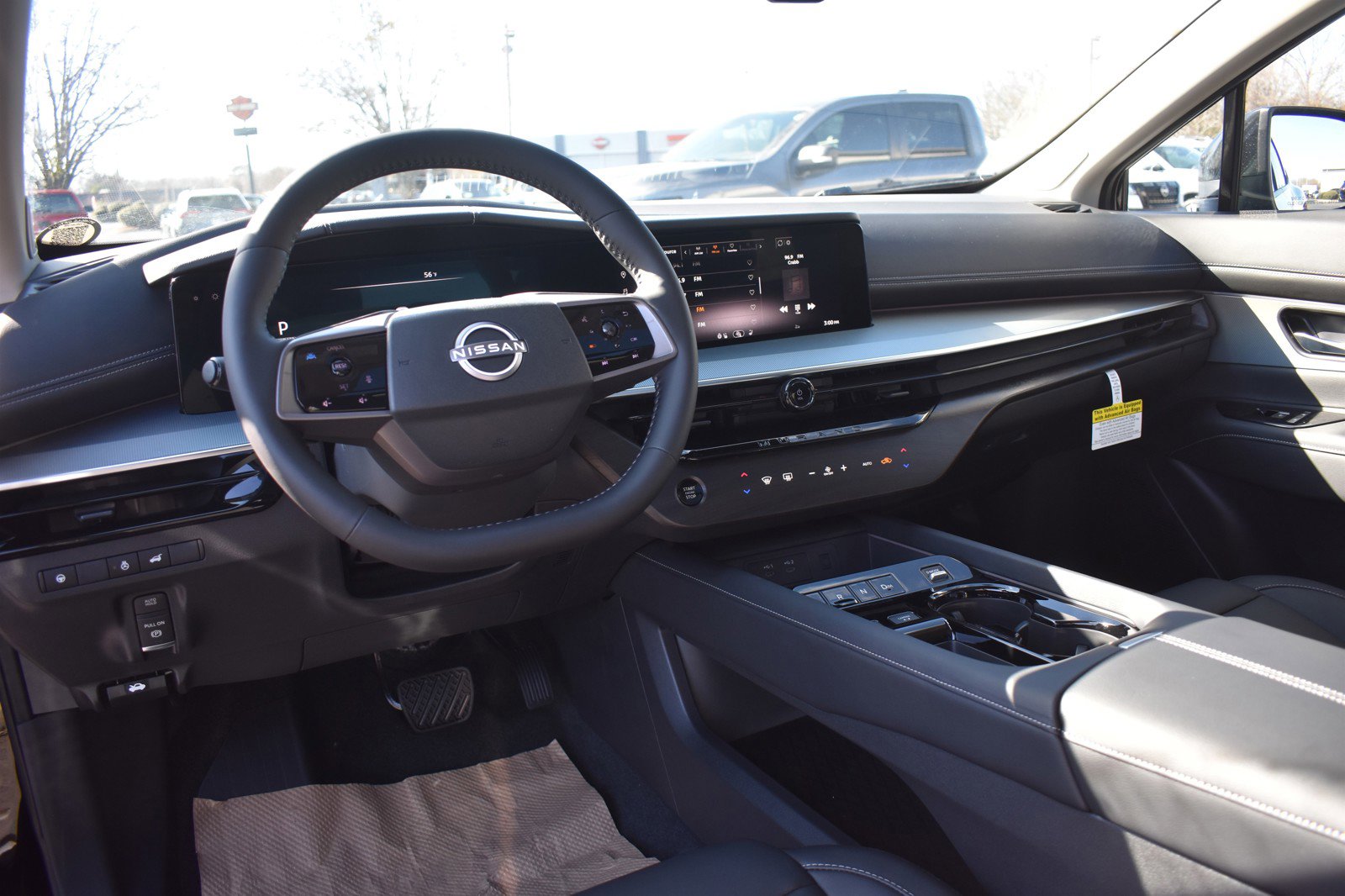 2025 Nissan Murano SL photo 18
