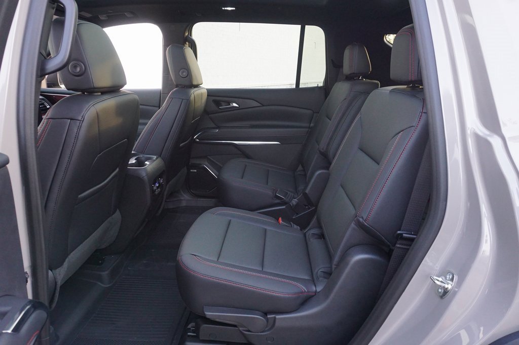 2026 Chevrolet Traverse Z71 photo 11