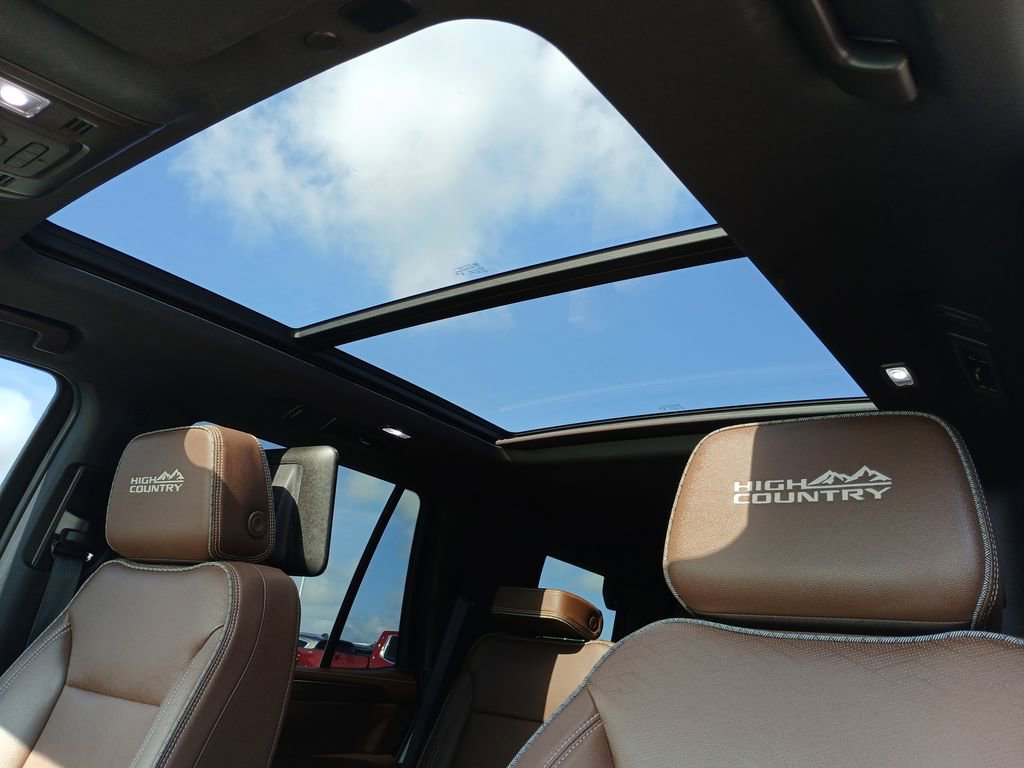 2023 Chevrolet Tahoe High Country photo 19