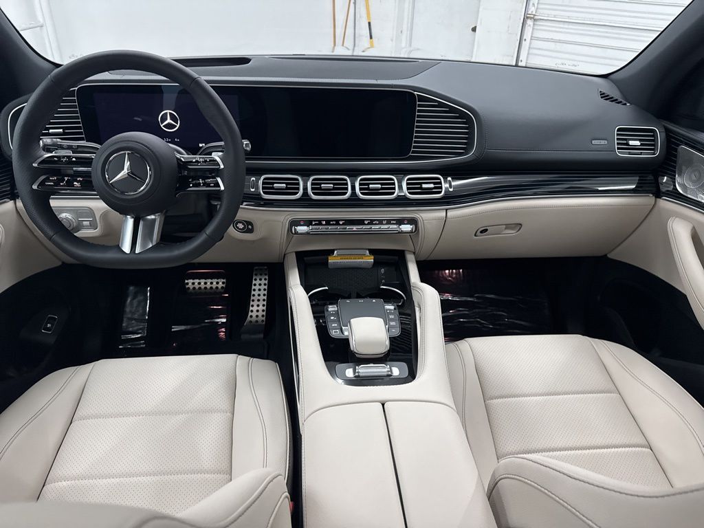 2026 Mercedes Benz GLS 450 4MATIC photo 19