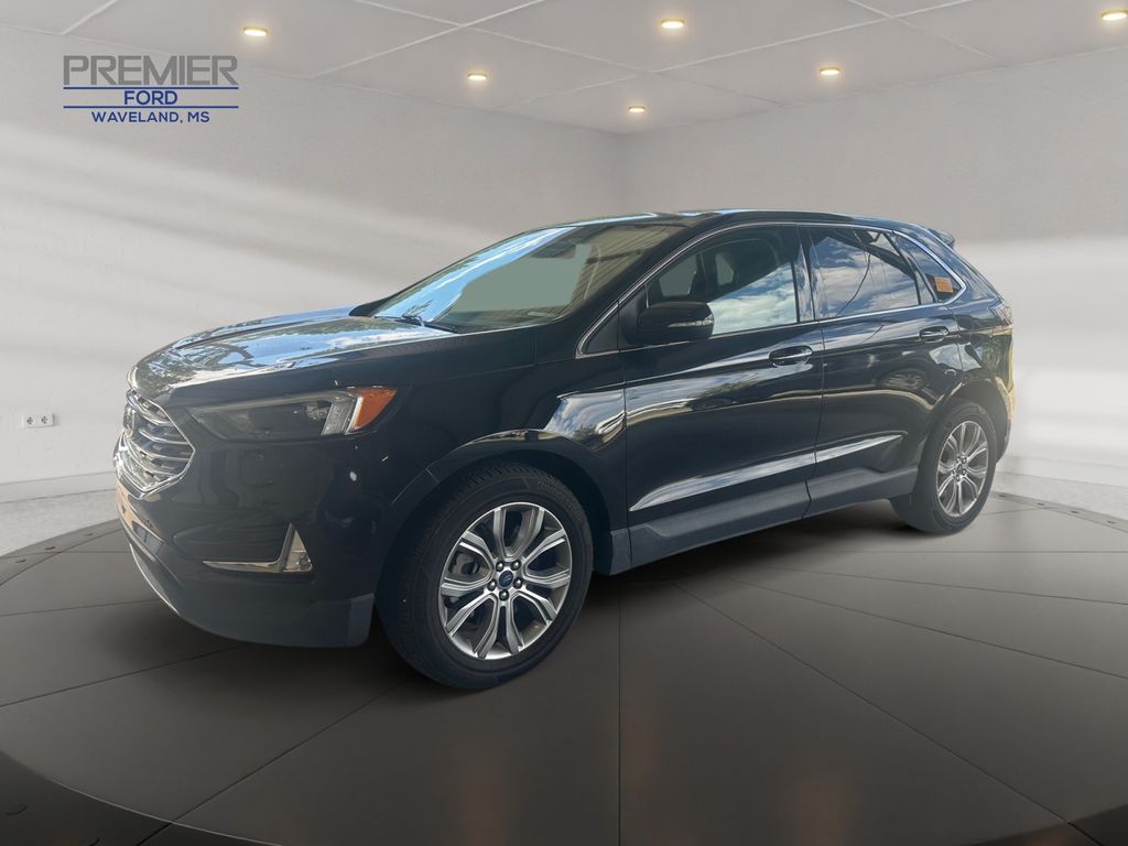 2022 Ford Edge Titanium