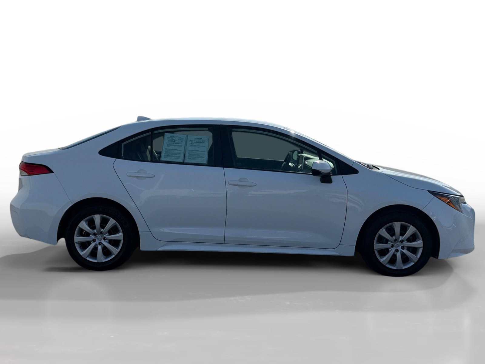 2021 Toyota Corolla LE photo 6