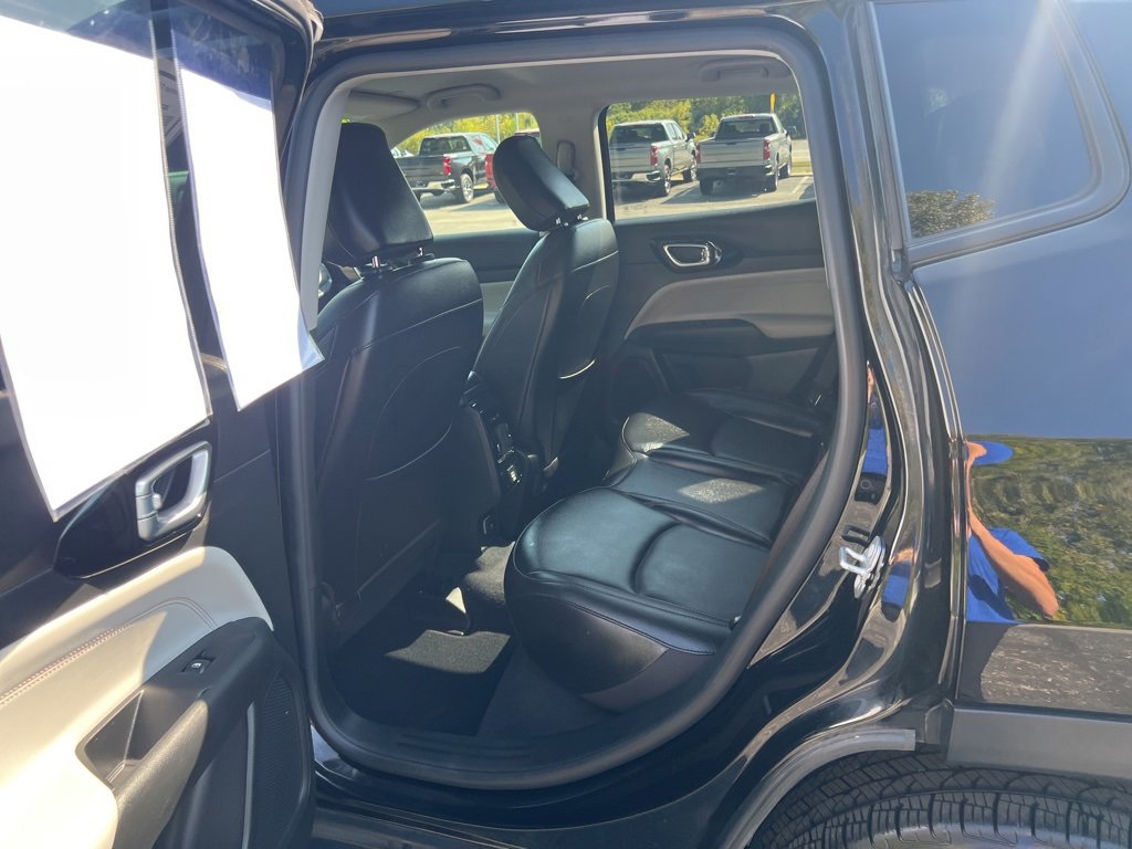 2022 Jeep Compass Limited photo 8