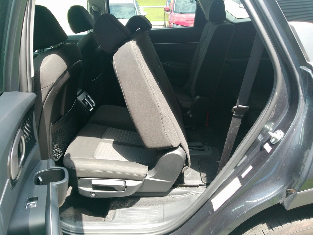 2023 Kia Sorento LX photo 23