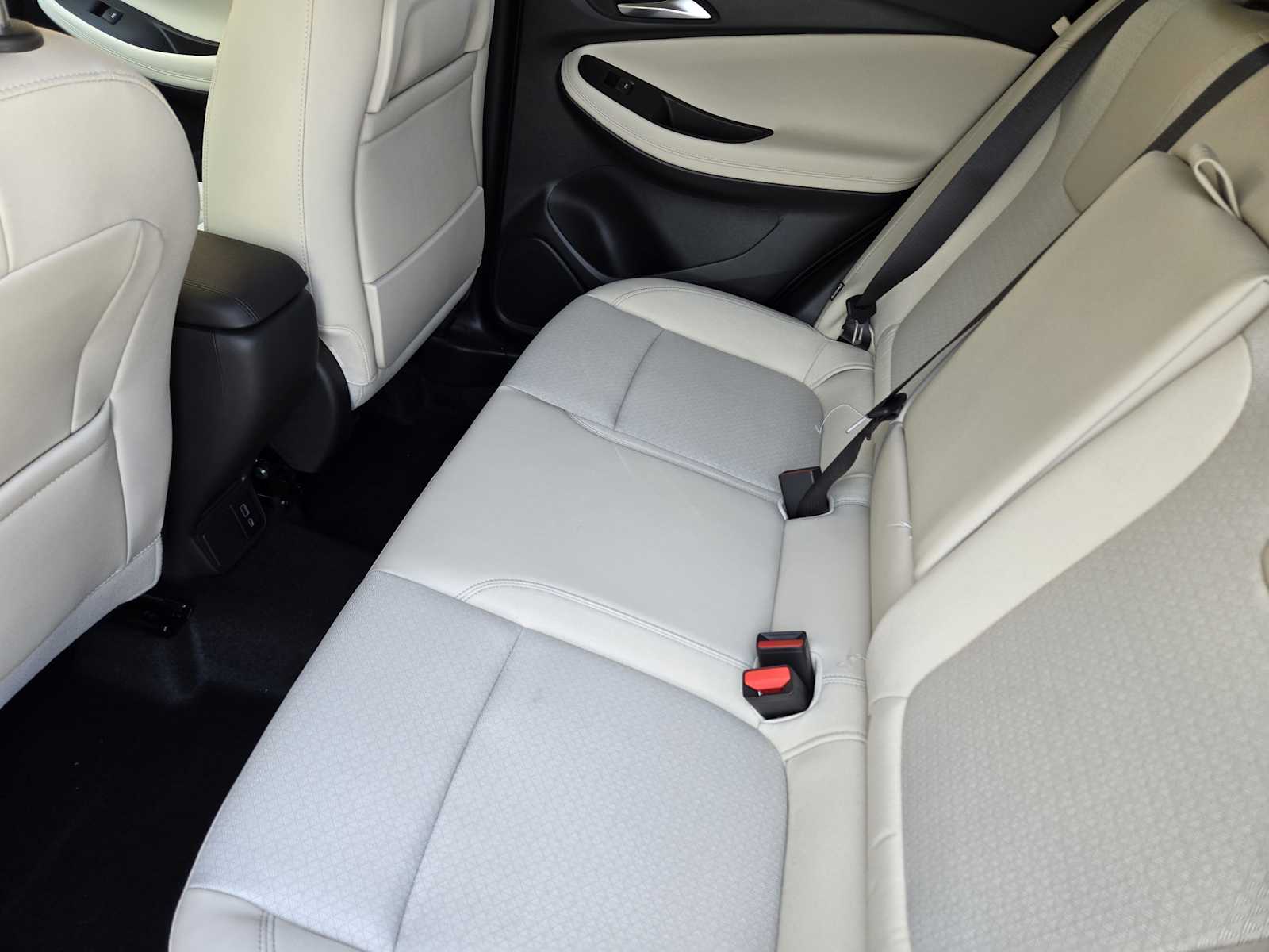2026 Buick Encore GX Preferred photo 17