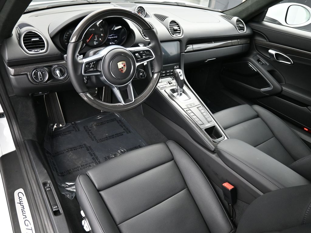 2025 Porsche Cayman GTS 4.0 photo 3