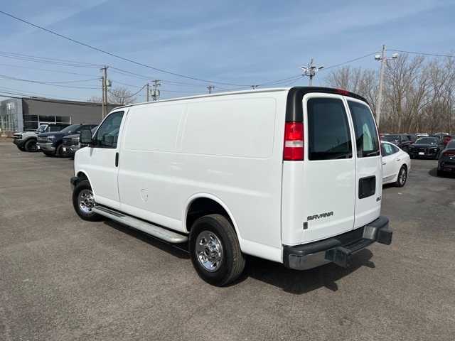 2023 Gmc Savana 2500 Cargo photo 4