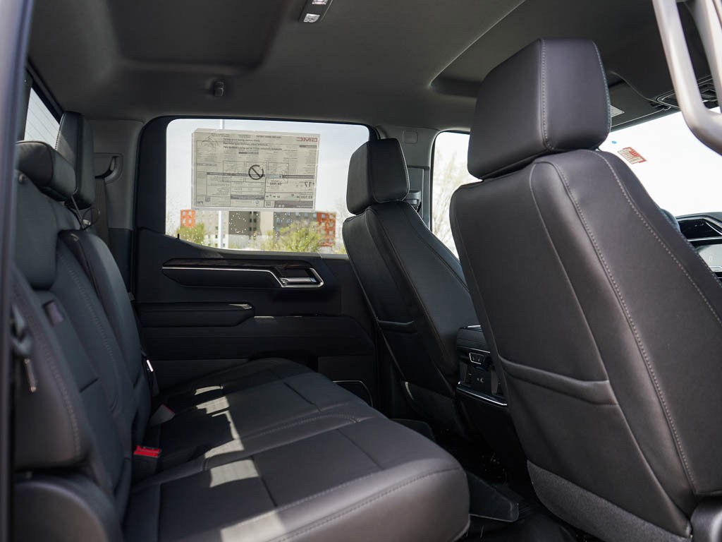 2025 Gmc Sierra SLT photo 9