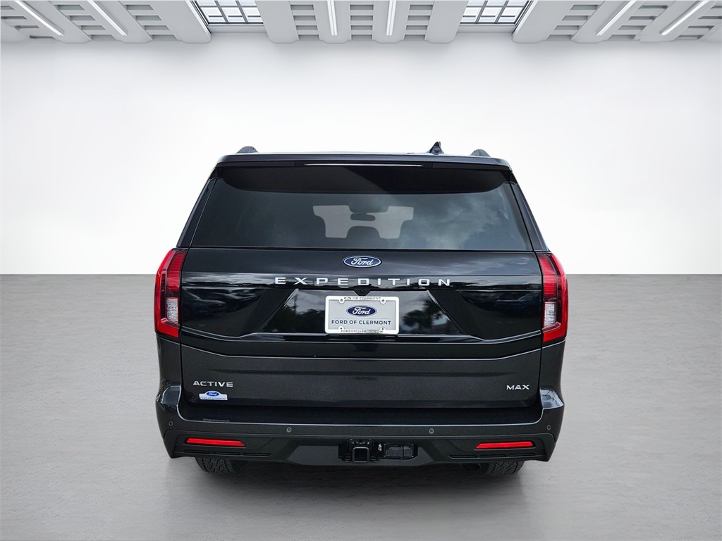 2025 Ford Expedition MAX EL photo 3