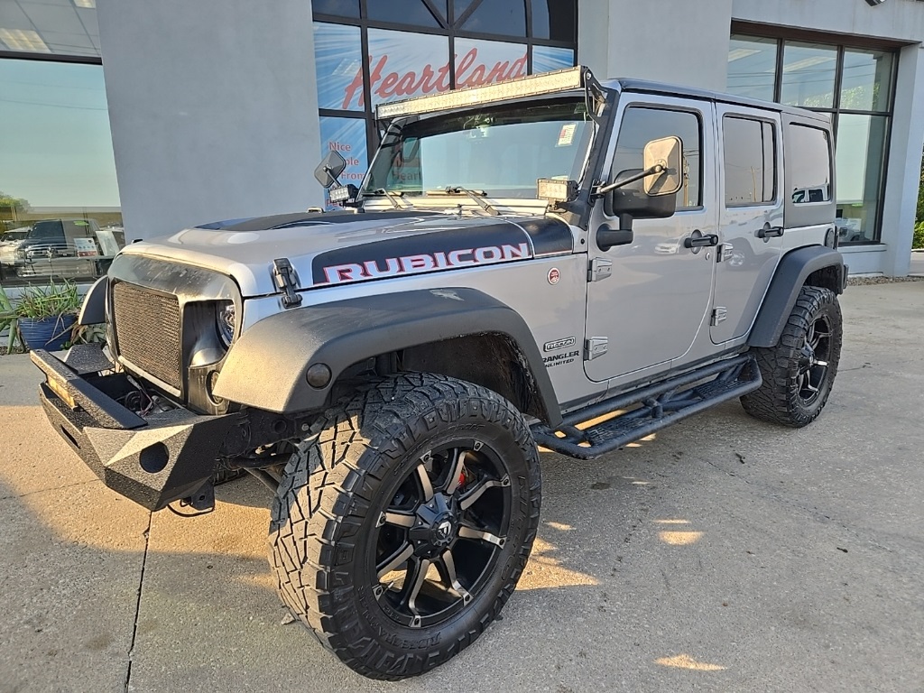 Used 2017 Jeep Wrangler Unlimited Rubicon Recon with VIN 1C4BJWFG2HL663089 for sale in Kansas City