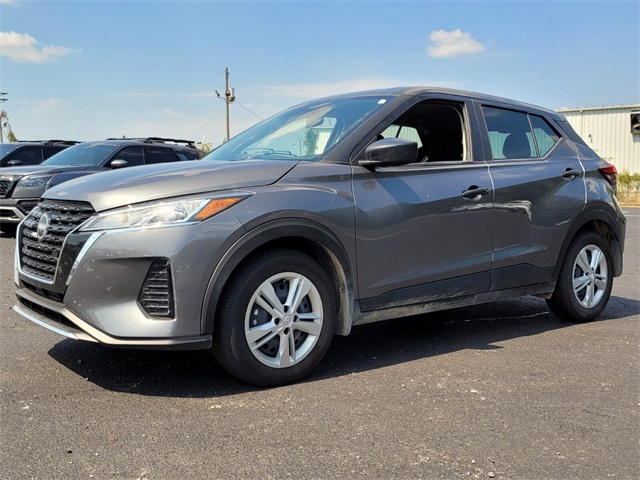 2024 Nissan Kicks S photo 7