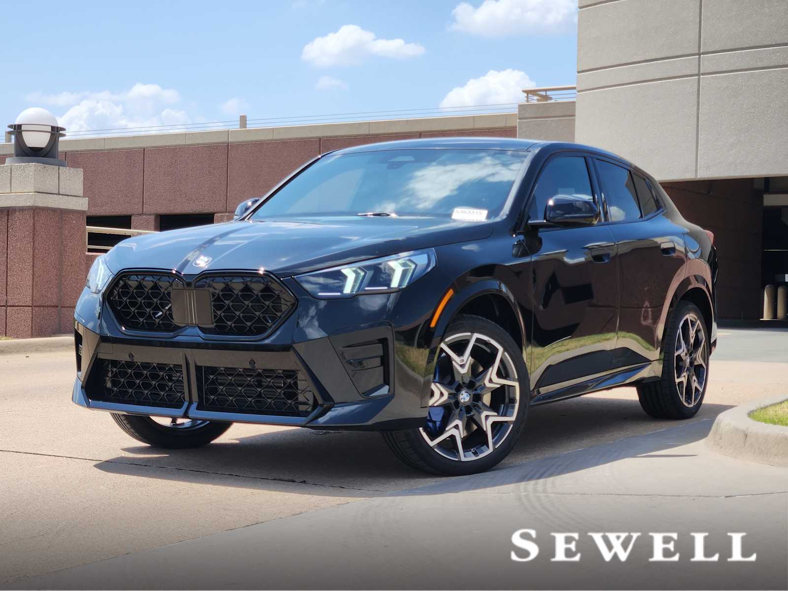 2025 BMW X2 28i's photo