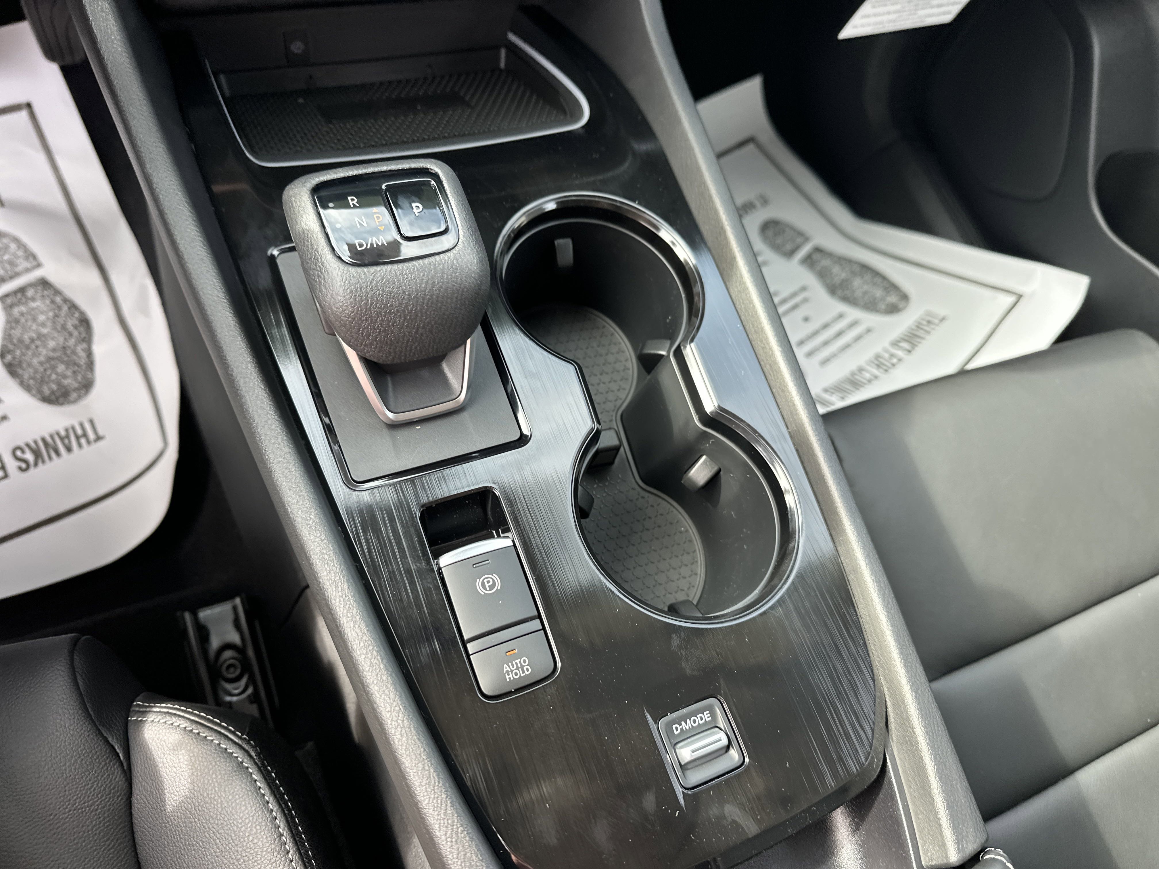 2025 Nissan Rogue SL photo 16