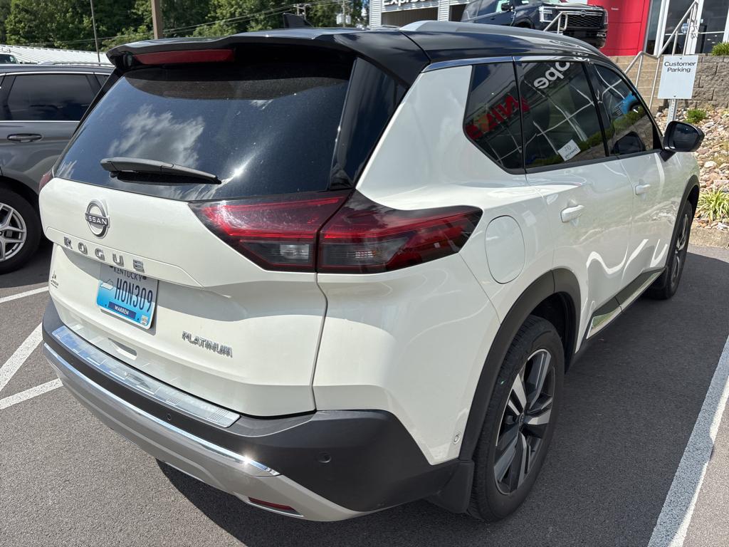 2023 Nissan Rogue Platinum photo 4