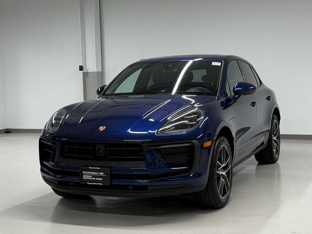2024 Porsche Macan T's photo