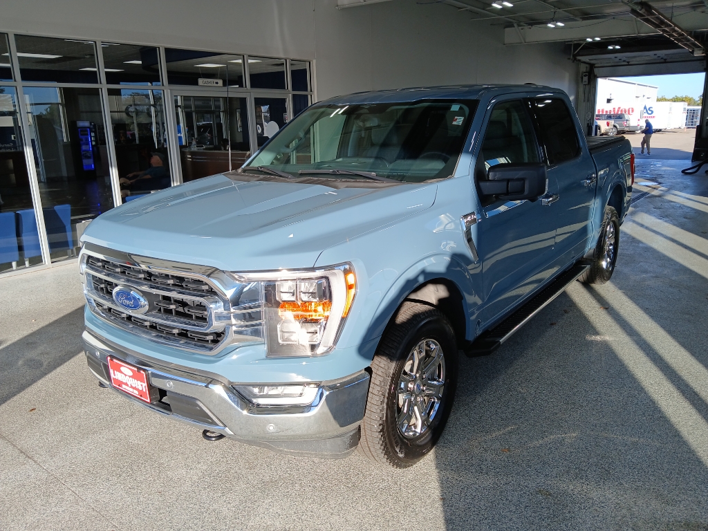 2023 Ford F-150 XLT photo 4