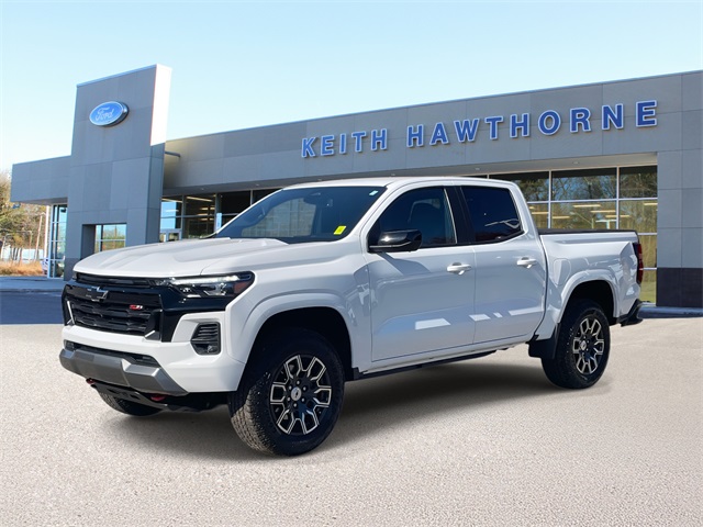2023 Chevrolet Colorado Z71 photo 3