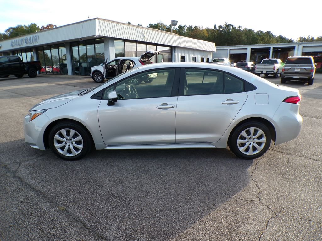 2024 Toyota Corolla XLE LE Premium SE photo 4