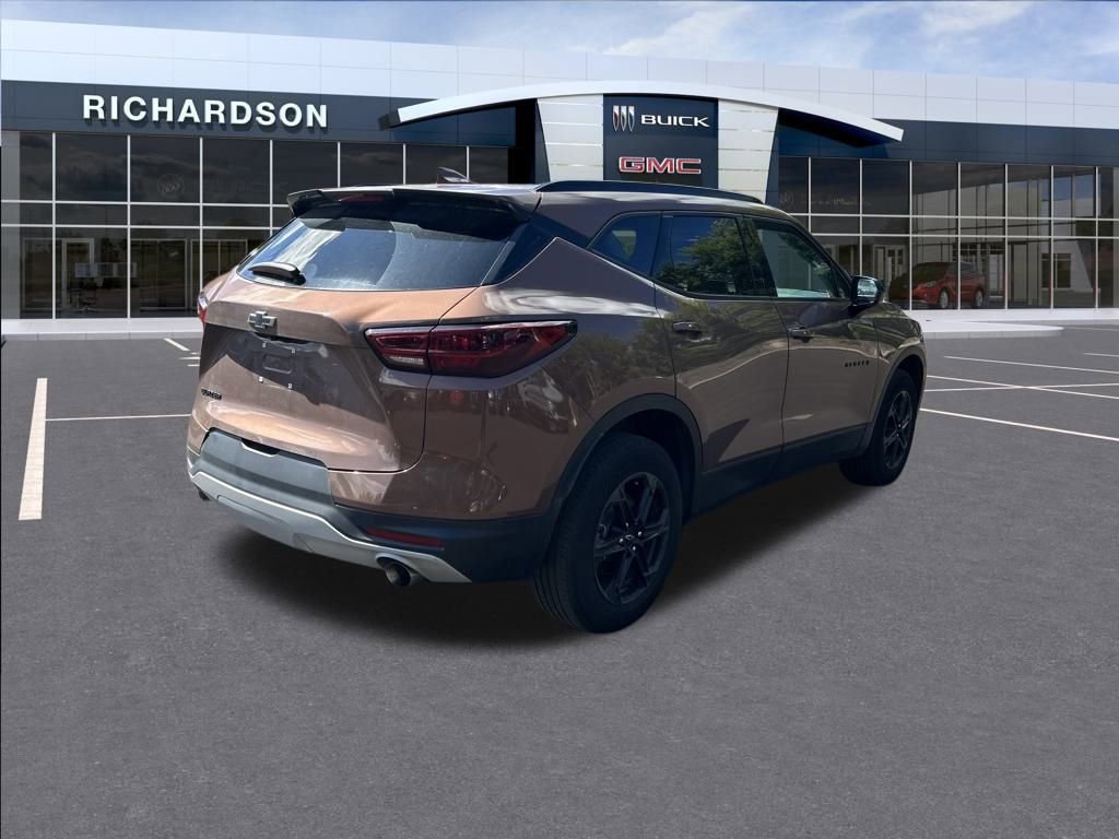 2023 Chevrolet Blazer 2LT photo 3