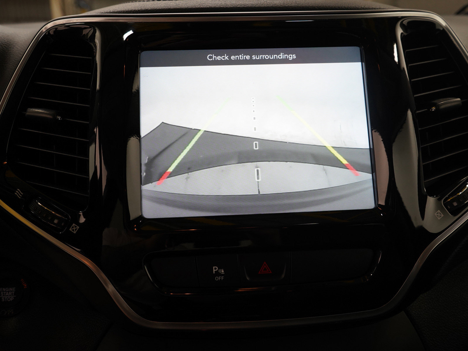2020 Jeep Cherokee Limited photo 22
