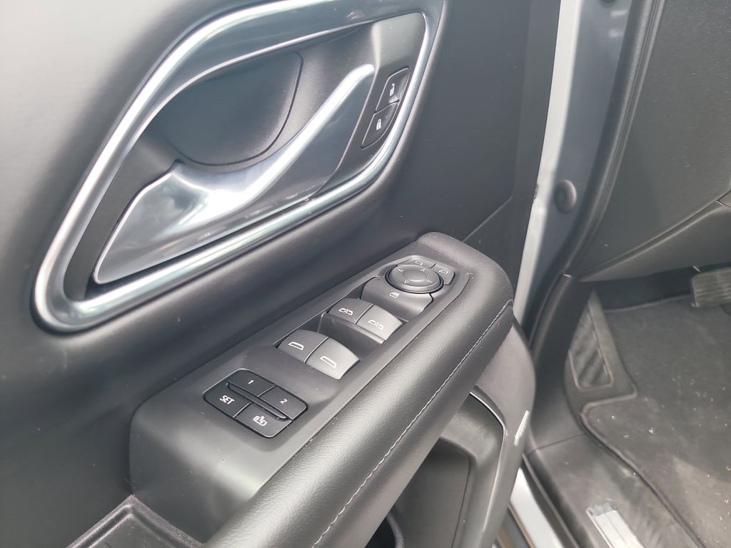 2023 Chevrolet Tahoe LT photo 11