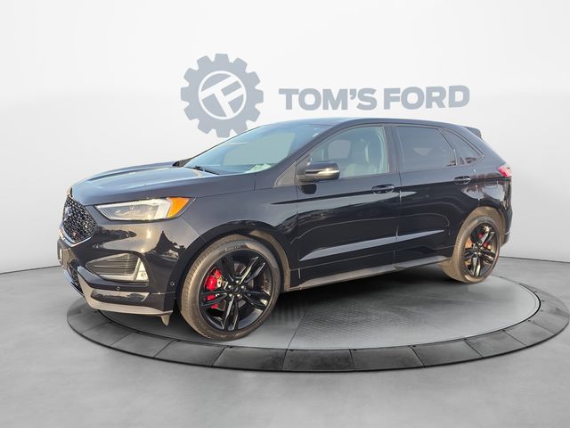 2022 Ford Edge ST's photo