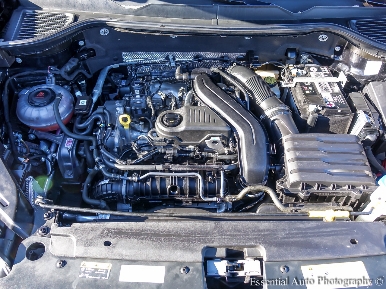 2023 VOLKSWAGEN TAOS - Image 23