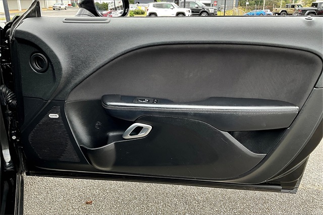 2019 Dodge Challenger SXT photo 25
