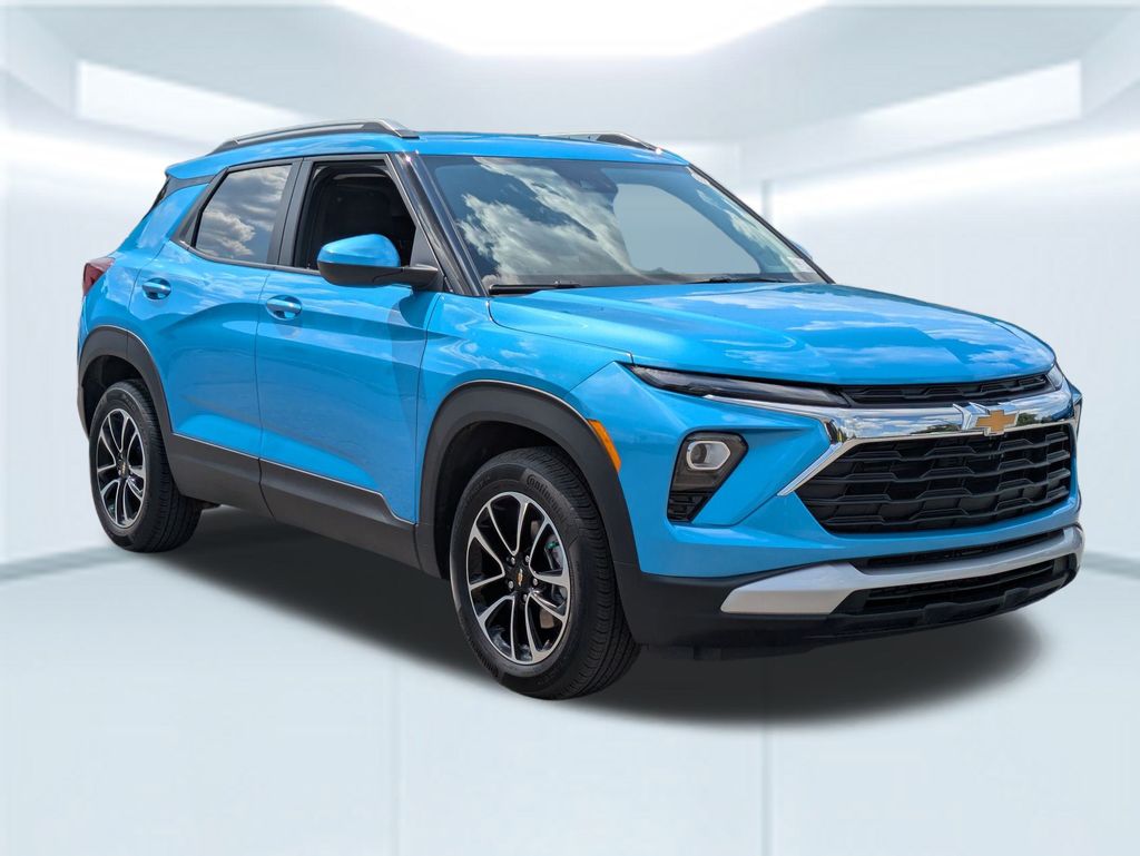 2025 Chevrolet Trailblazer LT photo 7