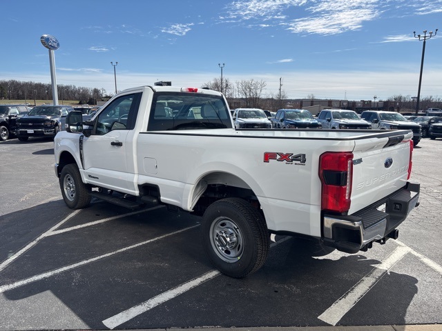 2025 Ford F-350 XL photo 4