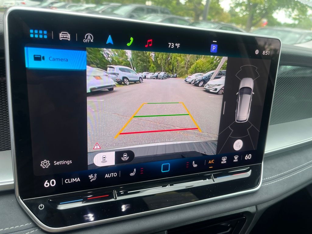 2025 Volkswagen Tiguan SE photo 12