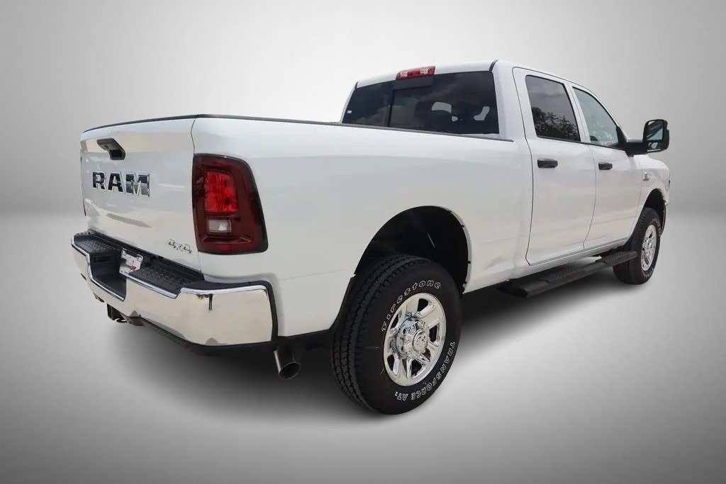 2025 Ram 2500 Tradesman photo 3