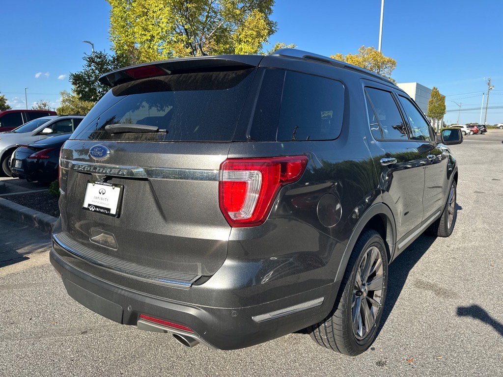 2019 Ford Explorer Limited photo 2