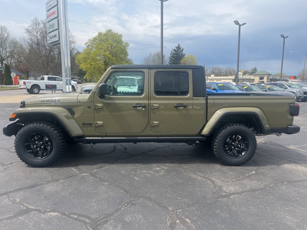 2025 Jeep Gladiator Willys photo 4