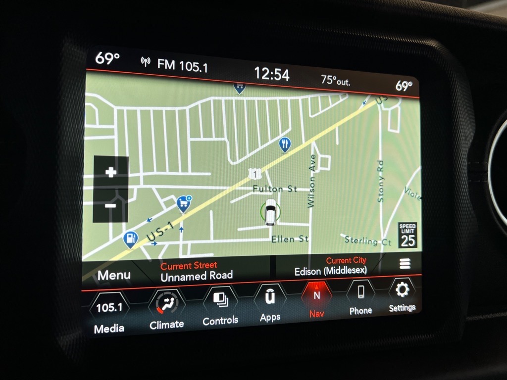 2023 Jeep Wrangler Sahara 4xe photo 13