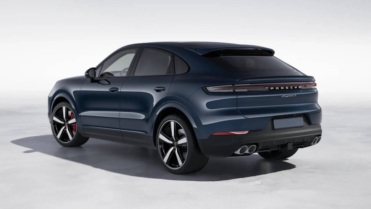 2026 Porsche Cayenne Coupe S photo 3