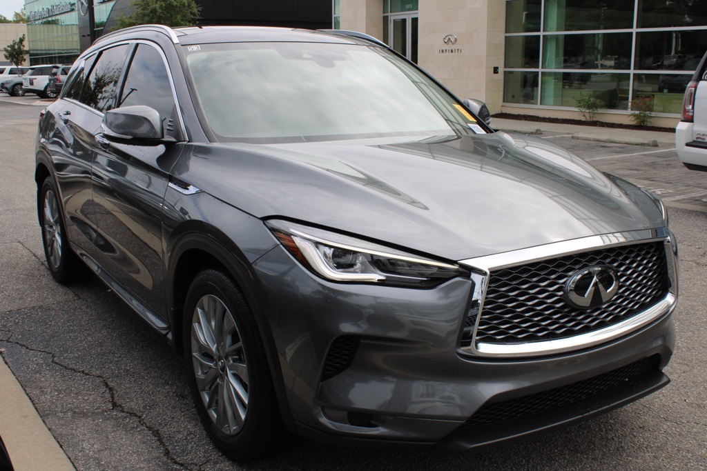 2025 Infiniti QX50 Luxe AWD photo 3