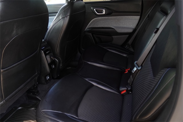2023 Jeep Compass Latitude photo 11