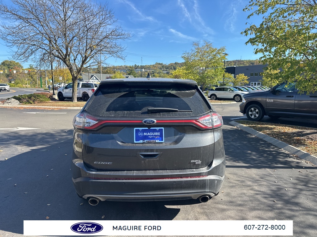 2018 Ford Edge SEL photo 3