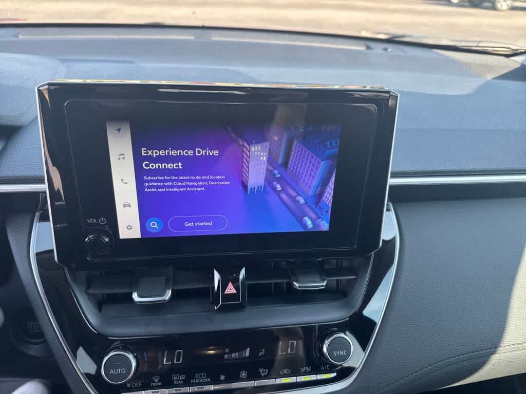 2024 Toyota Corolla Cross XLE photo 17