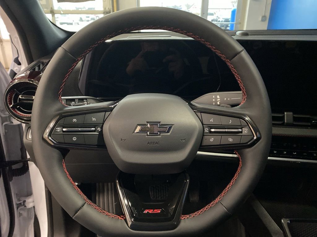 2026 Chevrolet Equinox RS photo 2